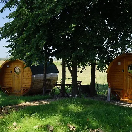 Barrel -schlafen Im Fass مكان تخييم Gorleben