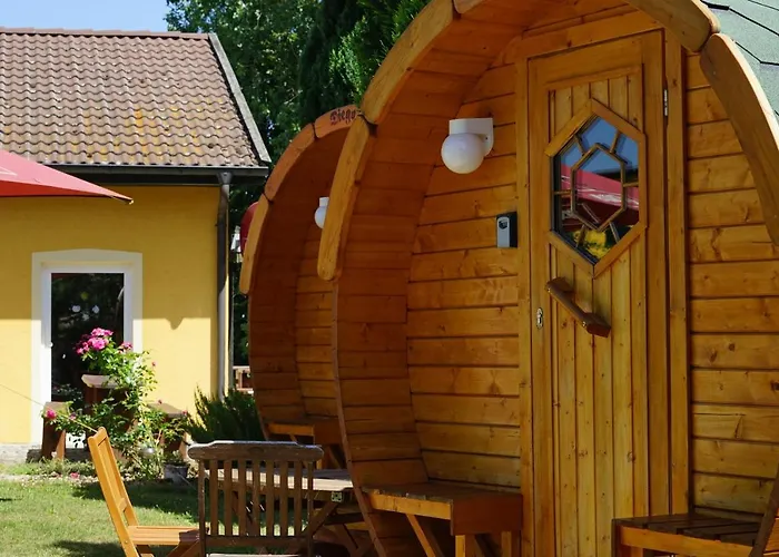 Barrel -schlafen Im Fass Kamp alanı